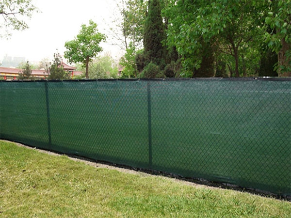 2024 Latest style knitted plastic Fence screen for garden